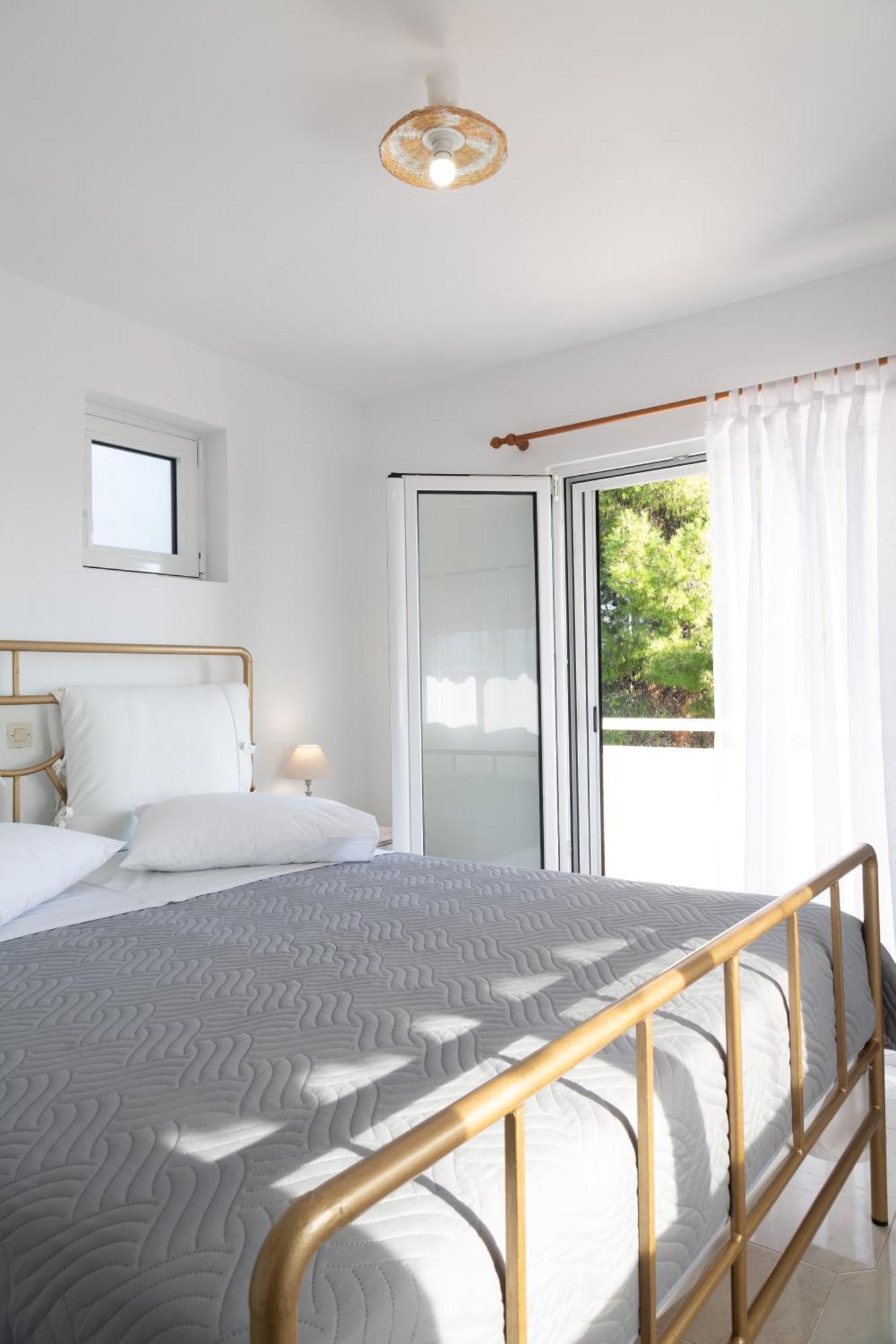 Kineta Seaside Summer Apartments Bagian luar foto