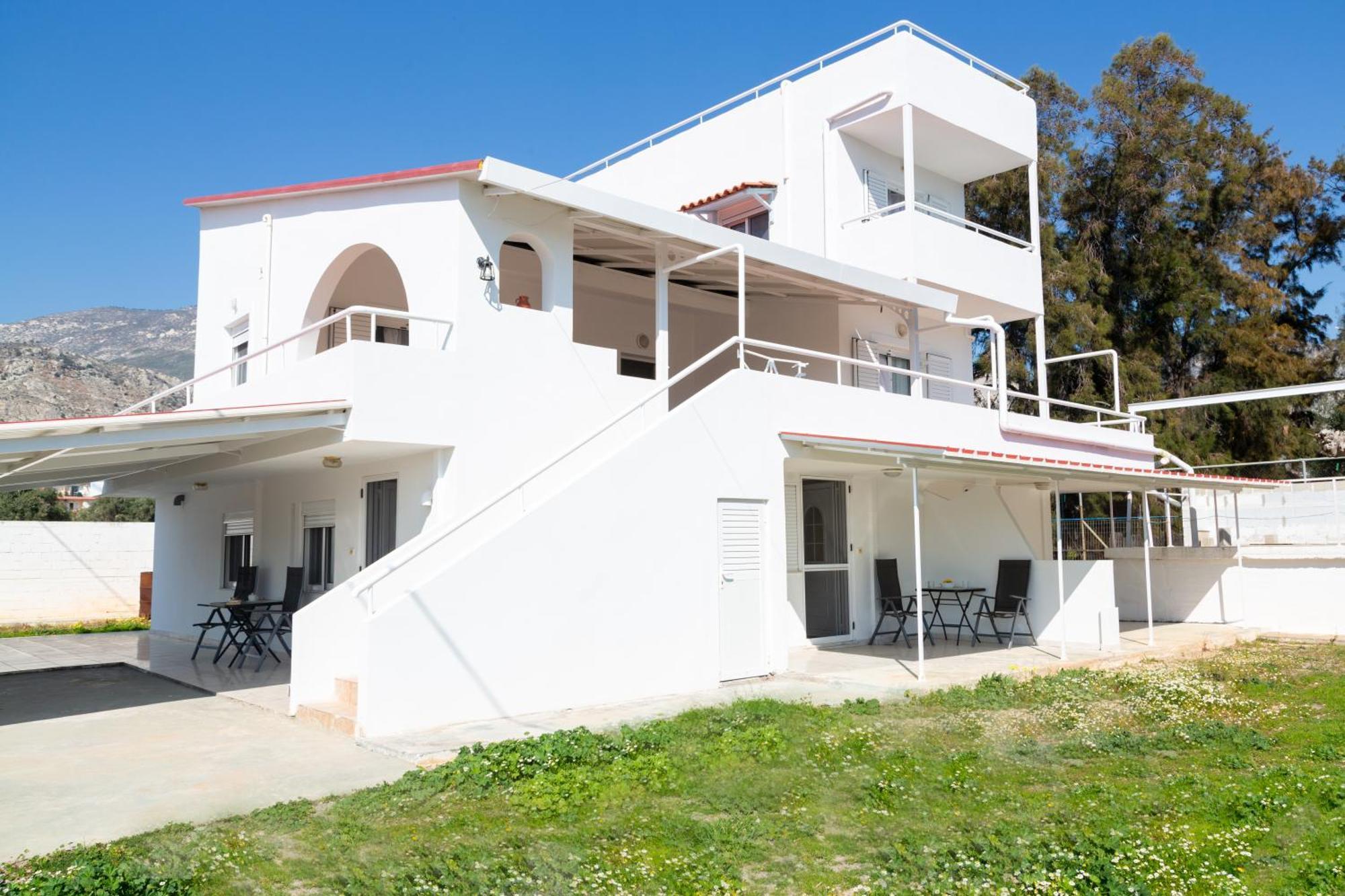 Kineta Seaside Summer Apartments Bagian luar foto